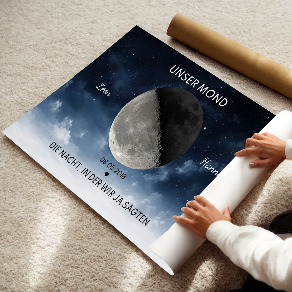 L Mockup Poster Rolled